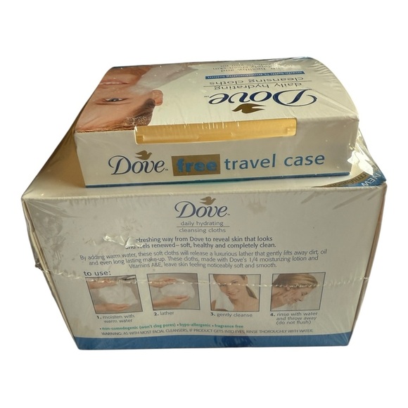 Dove Daily Hydrating Facial Cleansing Cloths Sensitive Skin 30 Ct / Travel Case - Picture 3 of 6